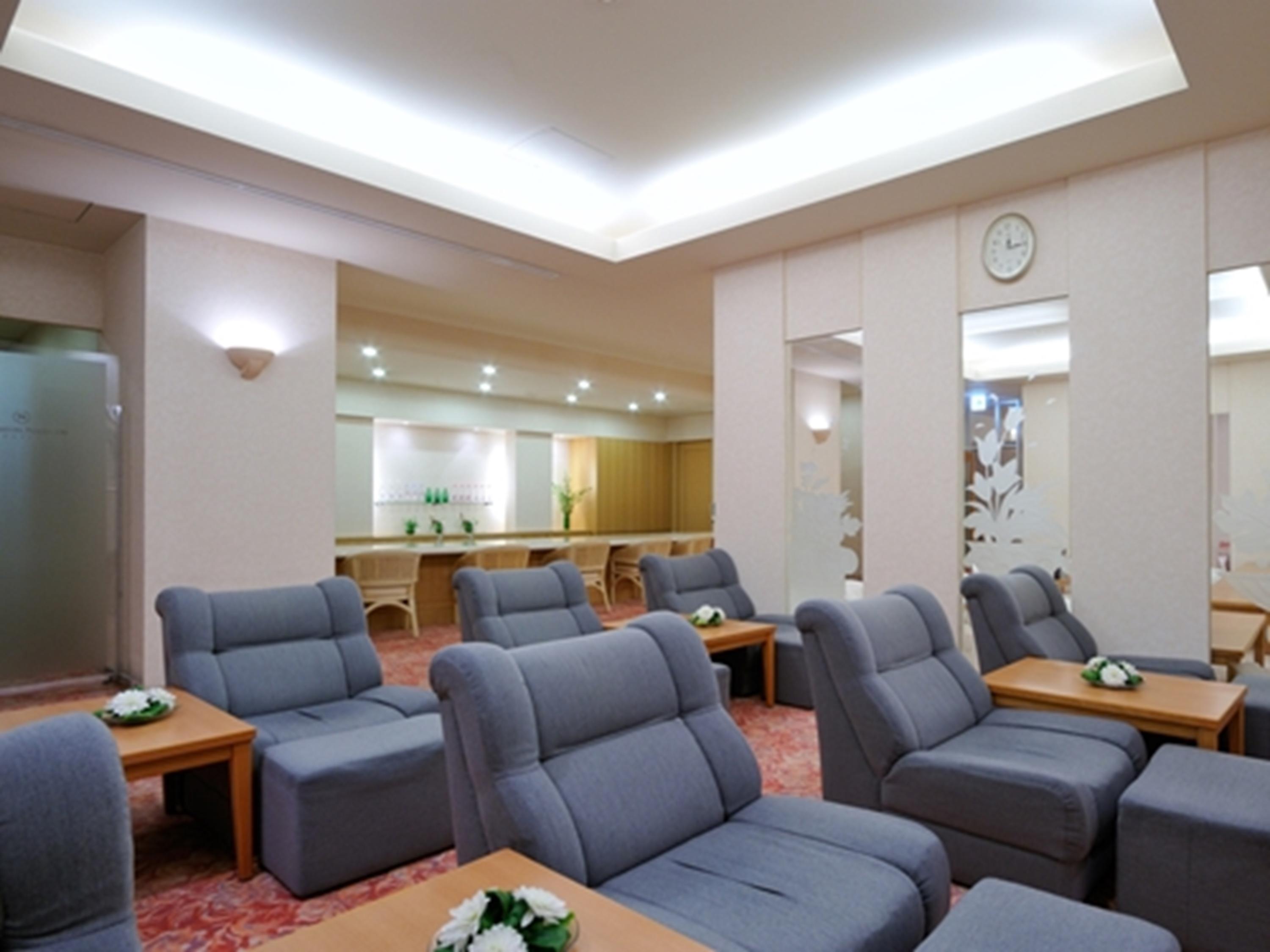Hotel Emisia Sapporo Exterior photo The lounge at the airport